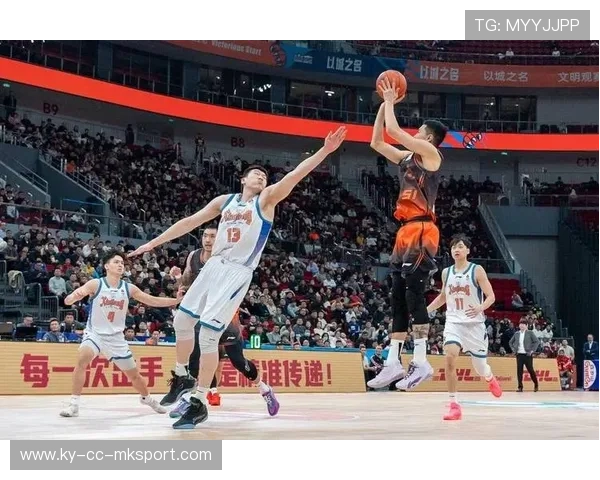 山东高速男篮外线三分火力全开，成为新赛季亮点